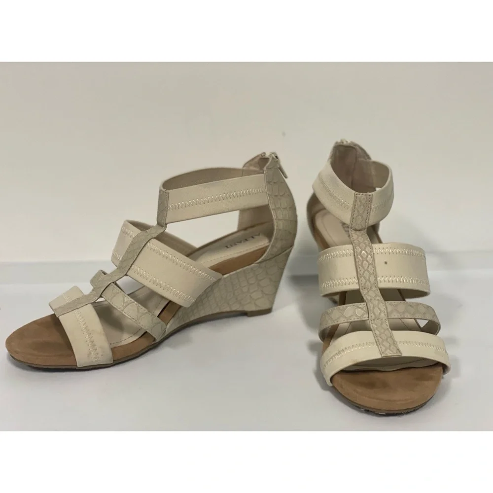 Alfani Wedge Sandal White Size 7.5